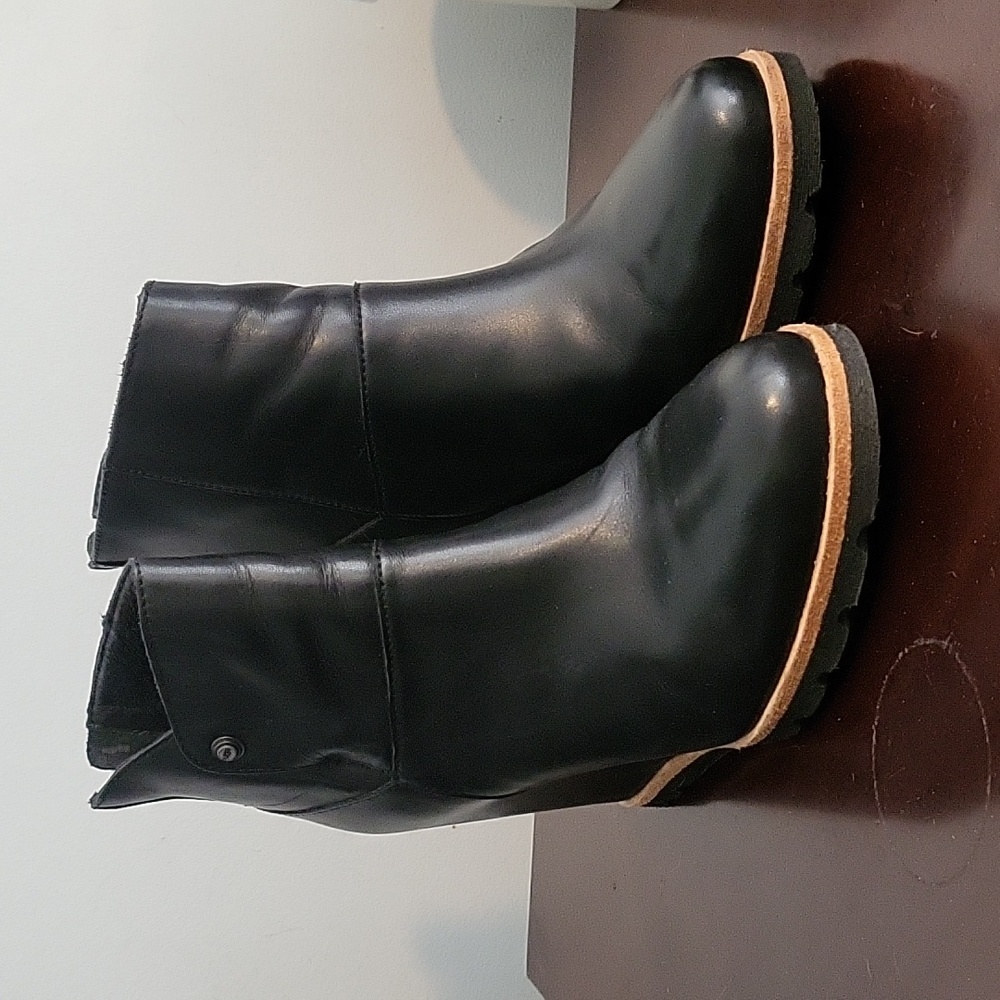 UGG Wedge Boots